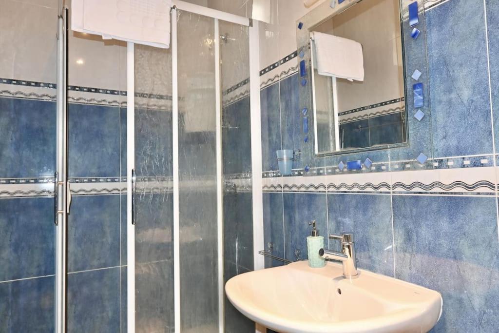 For You Rentals Encantador Apartamento Temporal Madrid Centro Vld13 Экстерьер фото